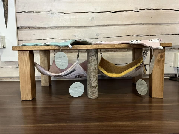 HugAlan Hengaillaan-Jakkara & 2 kpl L&ouml;k&ouml;-Riippua